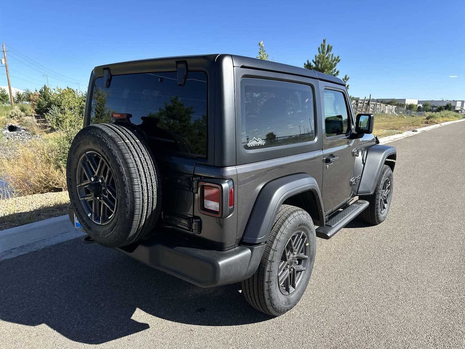 Thumbnail: 2024 Jeep Wrangler - 32
