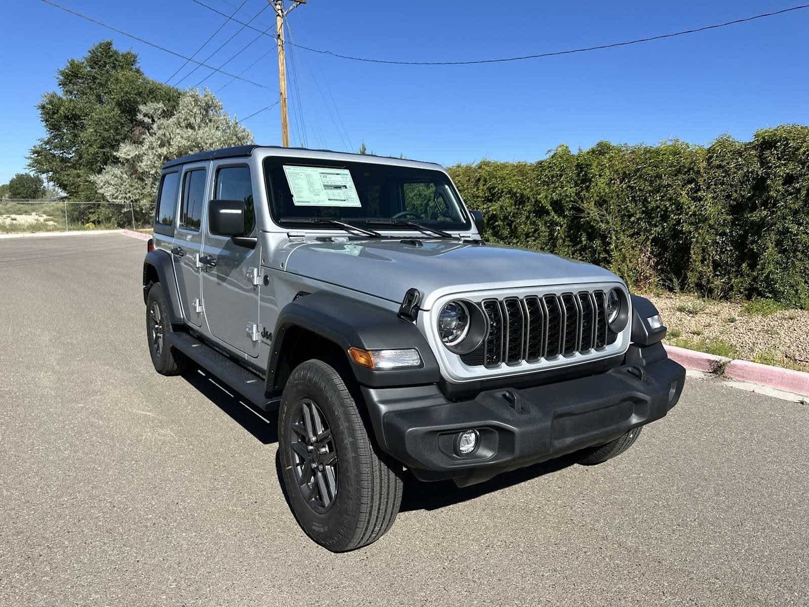 Thumbnail: 2024 Jeep Wrangler - 32