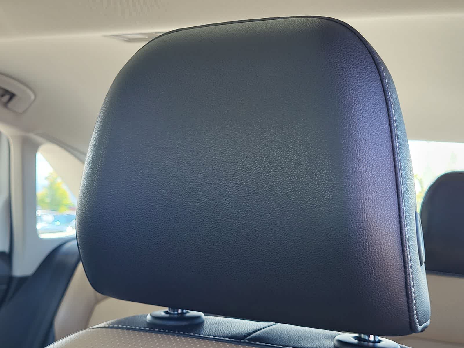 Thumbnail: 2019 Volkswagen Jetta - 14