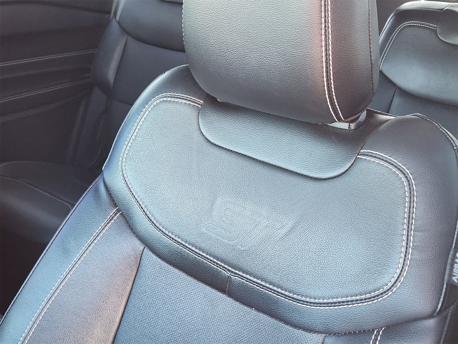 Thumbnail: 2022 Ford Explorer - 24