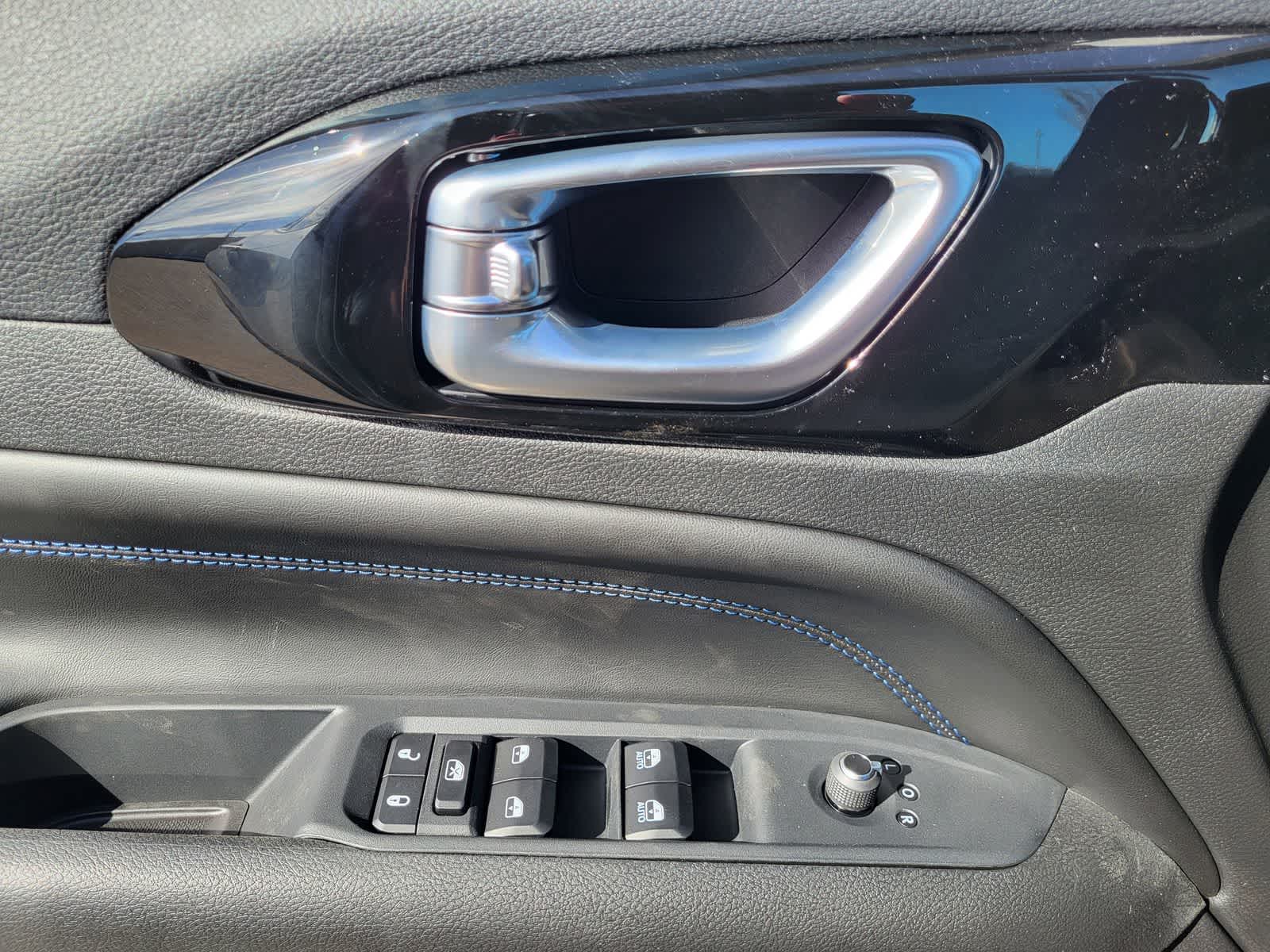 Thumbnail: 2026 Jeep Compass - 16