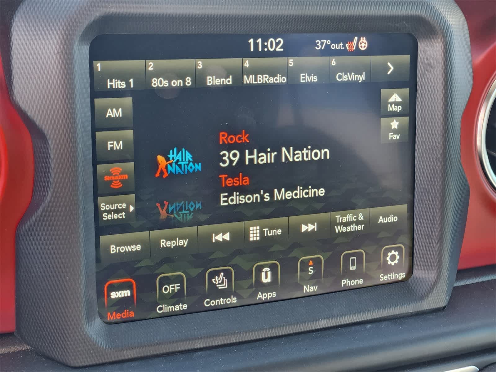 Thumbnail: 2022 Jeep Wrangler - 21