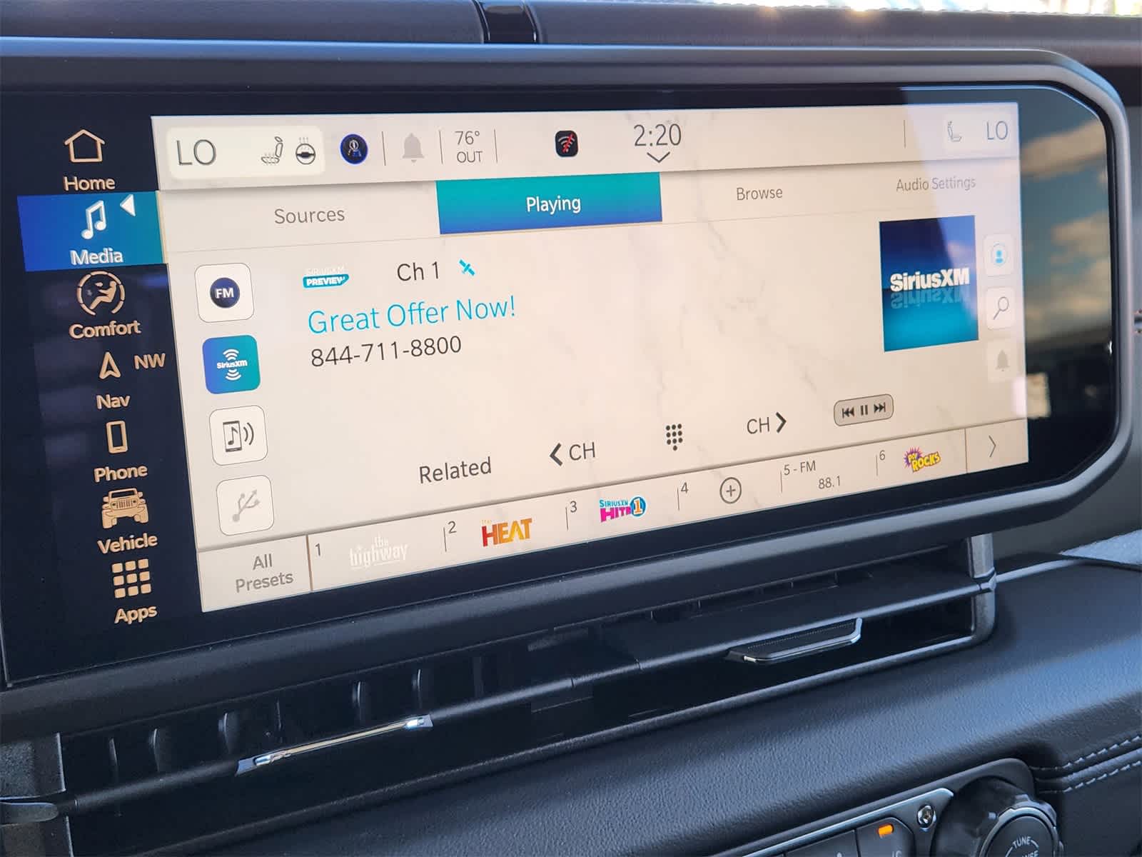 Thumbnail: 2025 Jeep Gladiator - 16