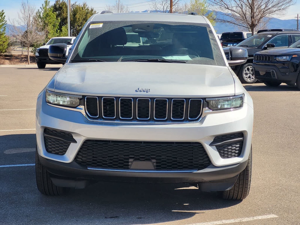 New 2026 Jeep Grand Cherokee Laredo X Sport Utility