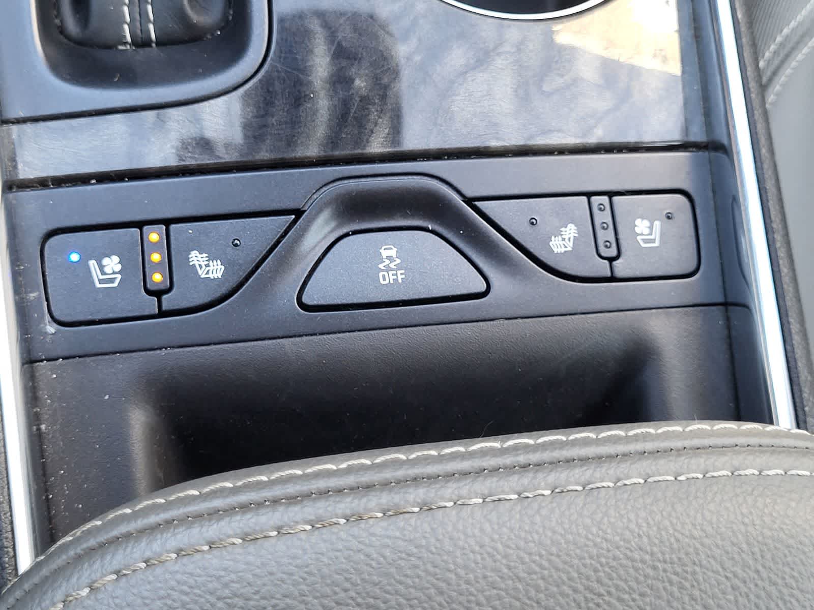 Thumbnail: 2015 Chevrolet Impala - 27