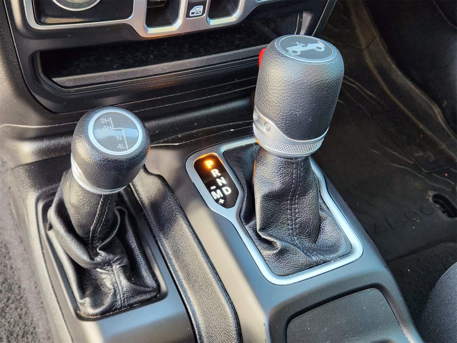 Thumbnail: 2020 Jeep Wrangler - 22