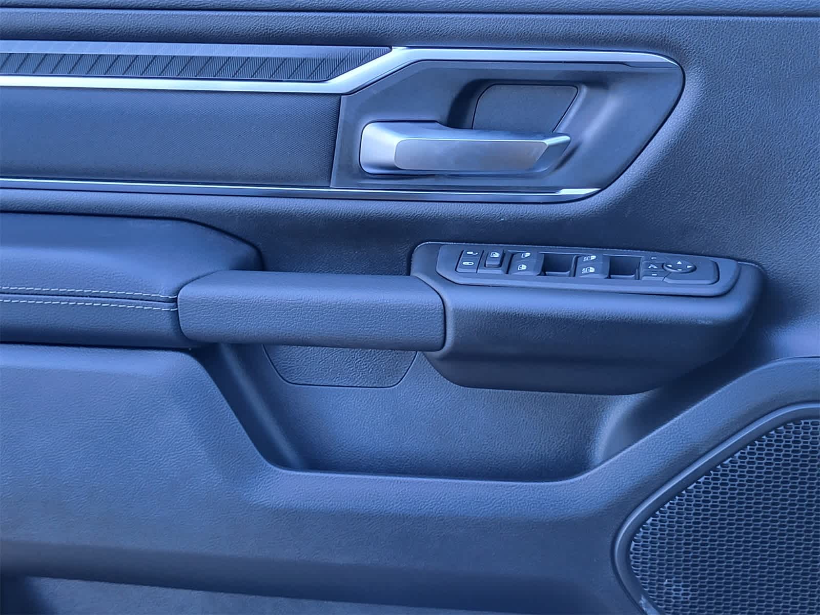 Thumbnail: 2026 RAM 1500 - 18