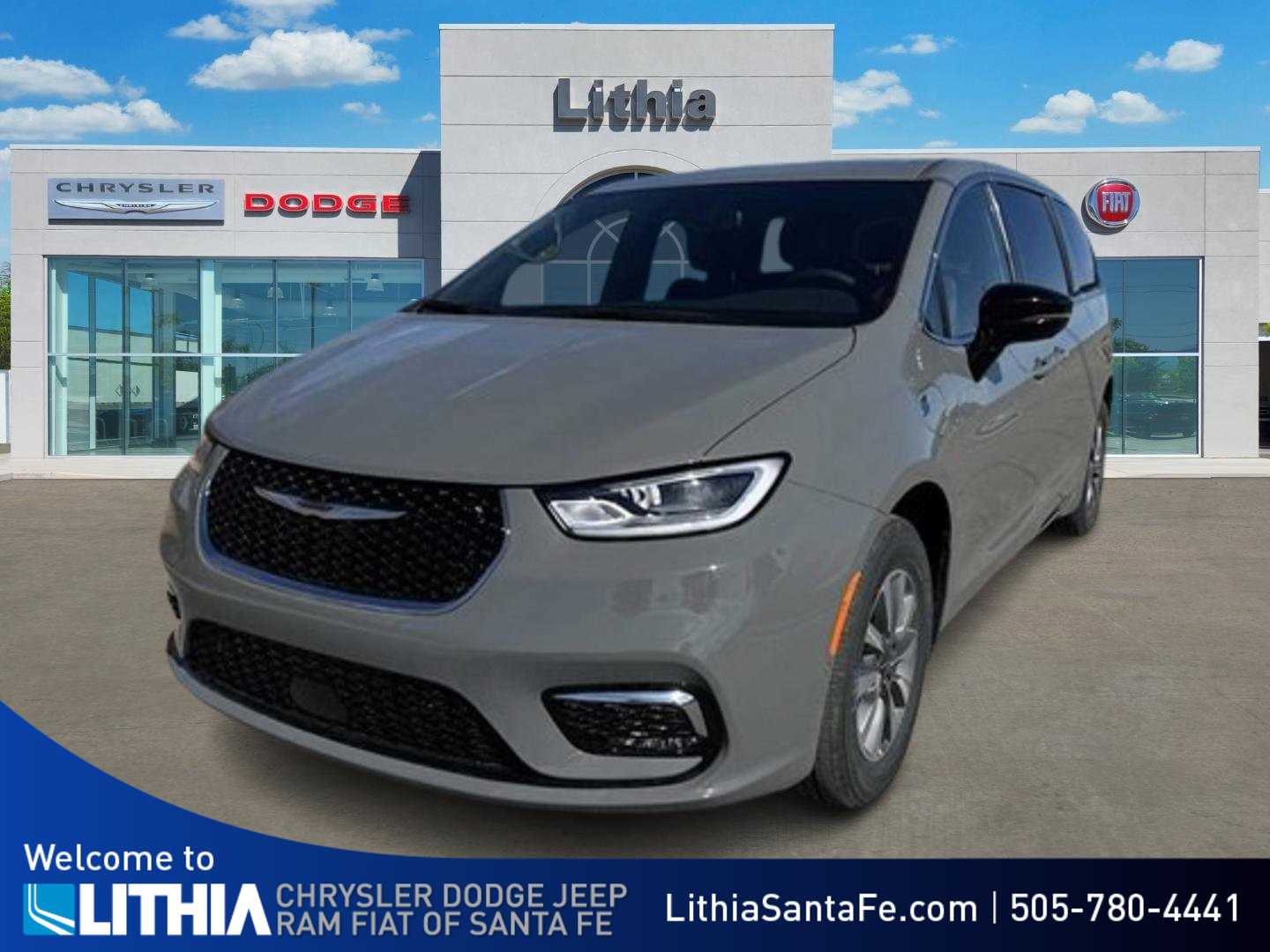2025 Chrysler Pacifica Hybrid Select -
                  Santa Fe, NM