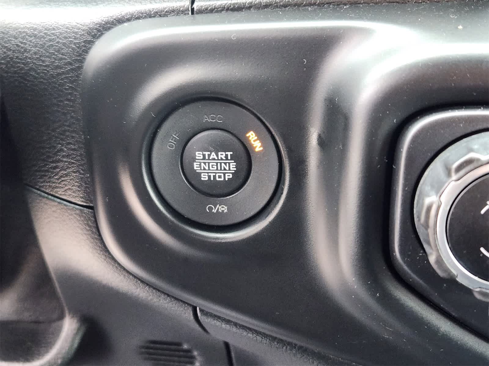 Thumbnail: 2021 Jeep Wrangler - 23