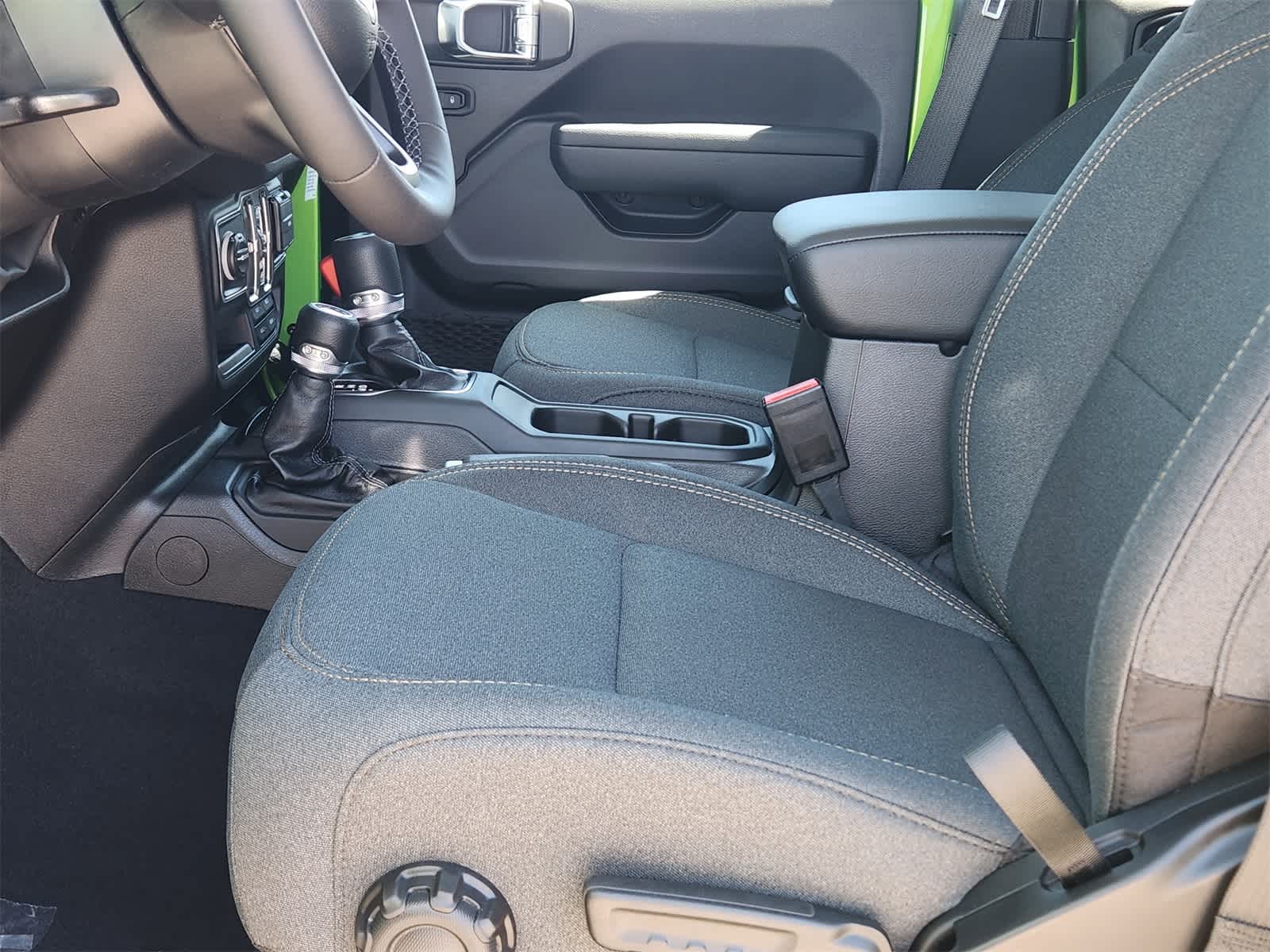 Thumbnail: 2025 Jeep Wrangler - 12