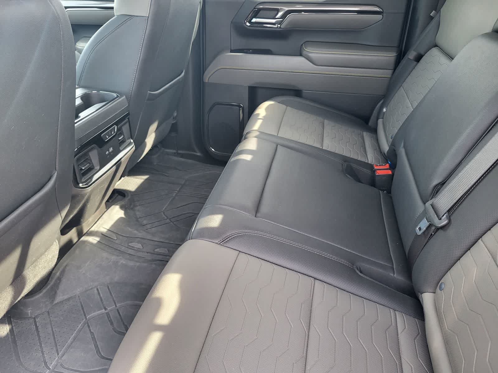 Thumbnail: 2023 Chevrolet Silverado 1500 - 28