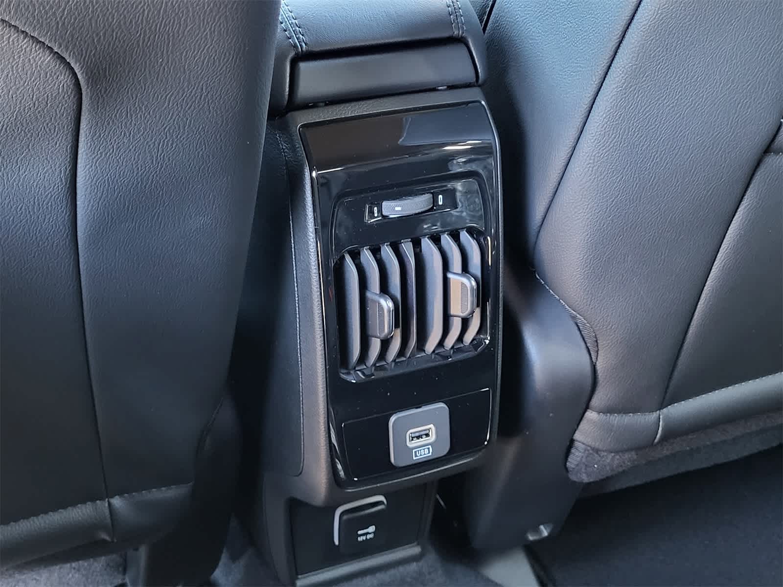 Thumbnail: 2026 Jeep Compass - 19