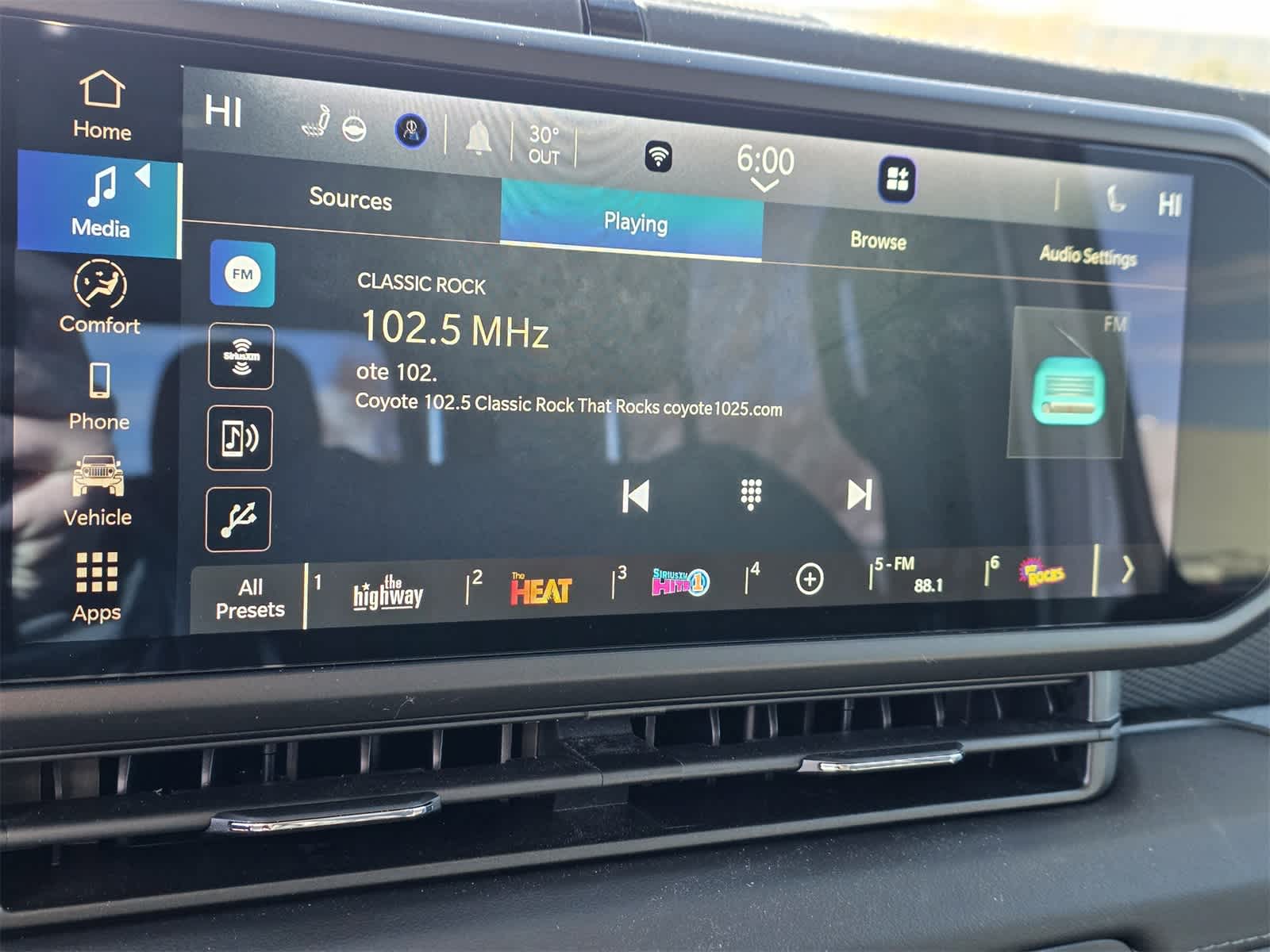 Thumbnail: 2025 Jeep Gladiator - 20