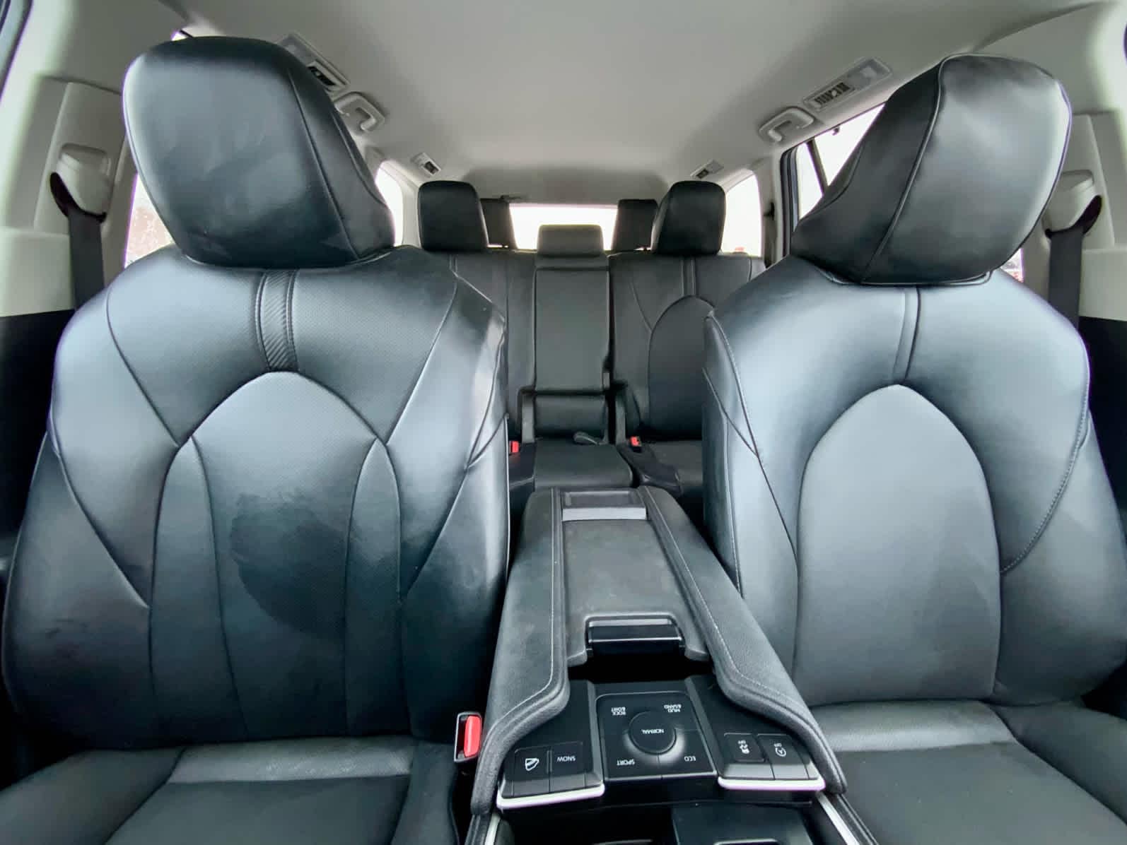 Thumbnail: 2024 Toyota Grand Highlander - 28