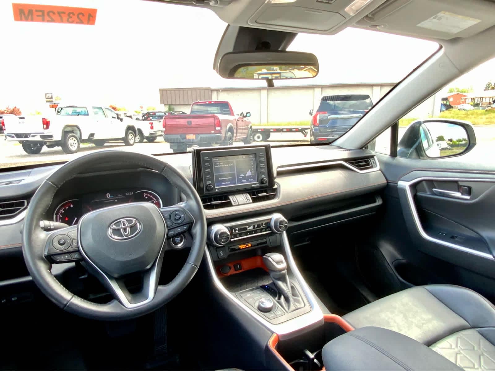 Thumbnail: 2022 Toyota RAV4 - 35