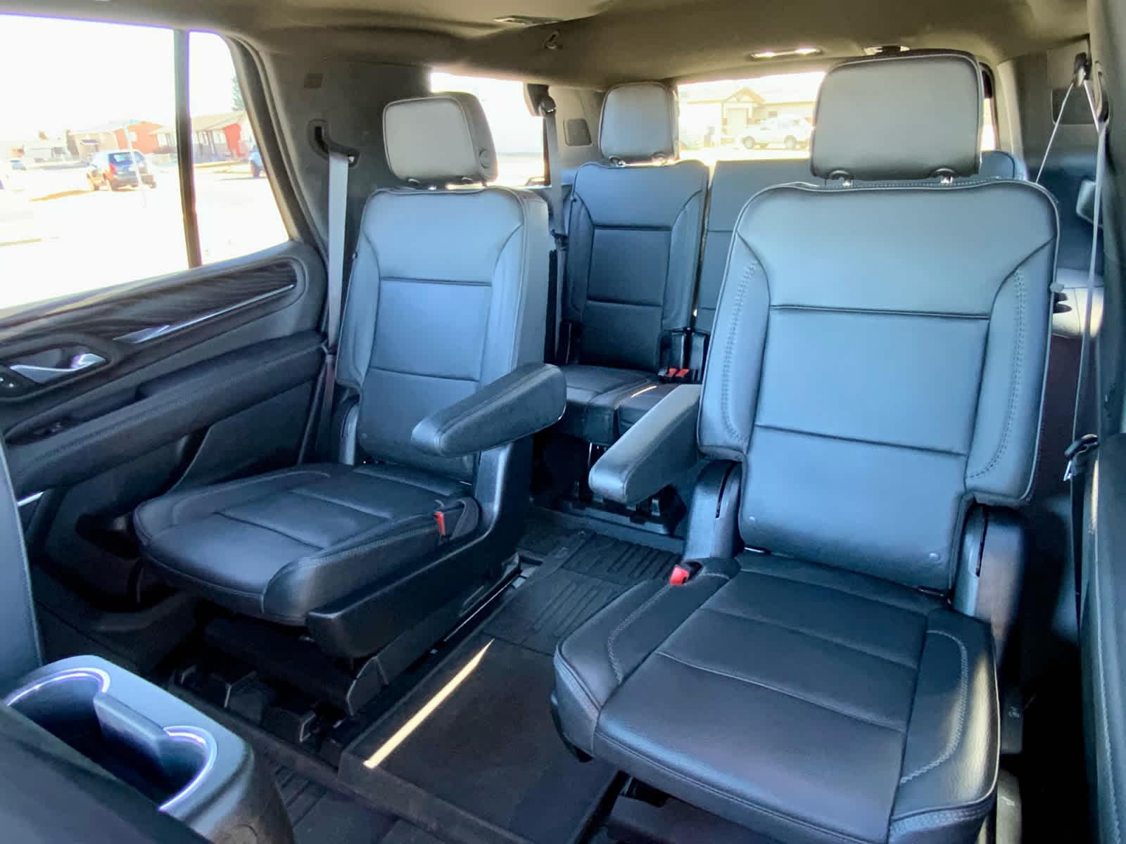 Thumbnail: 2023 GMC Yukon - 28