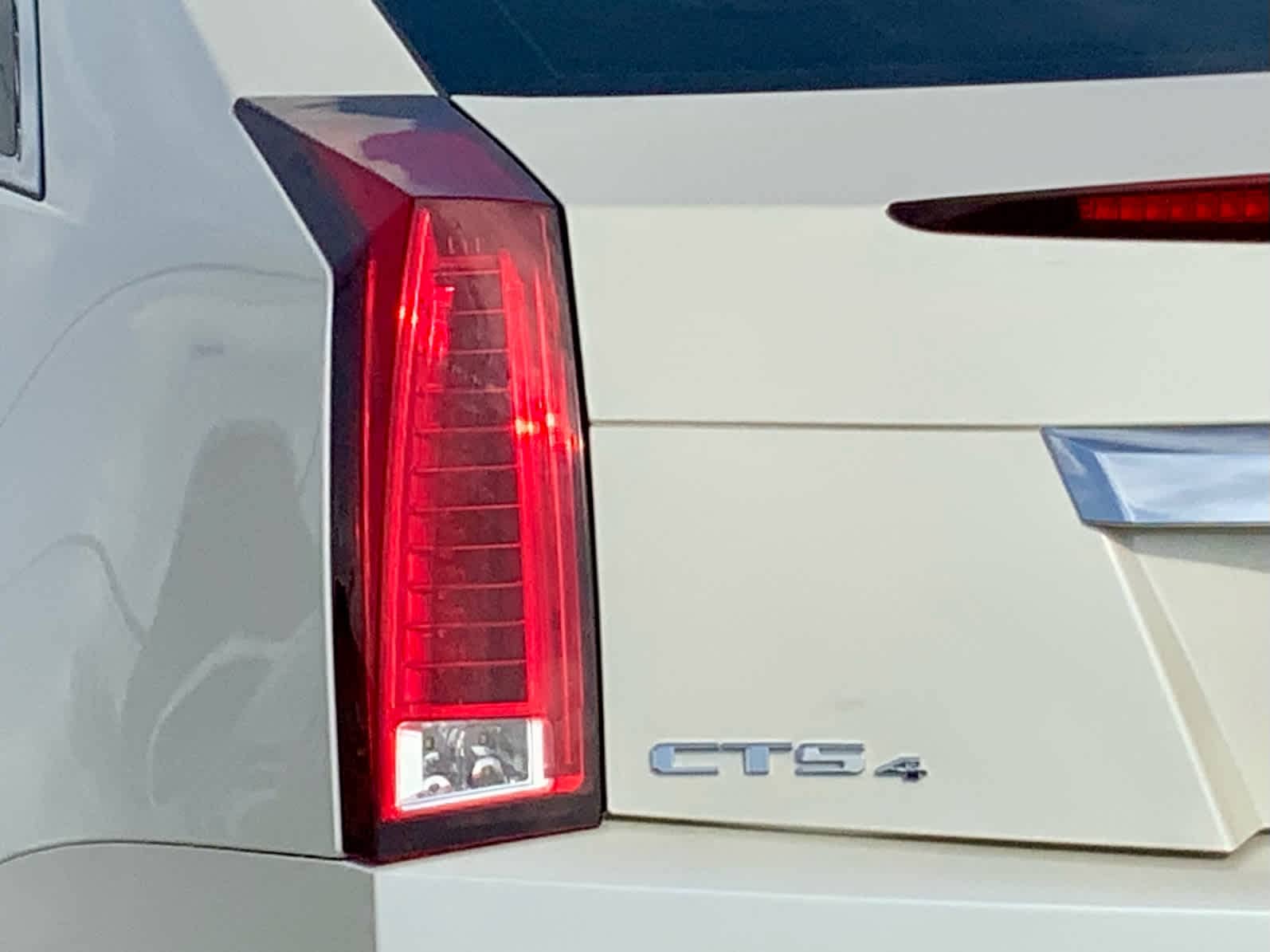 Thumbnail: 2014 Cadillac CTS - 16