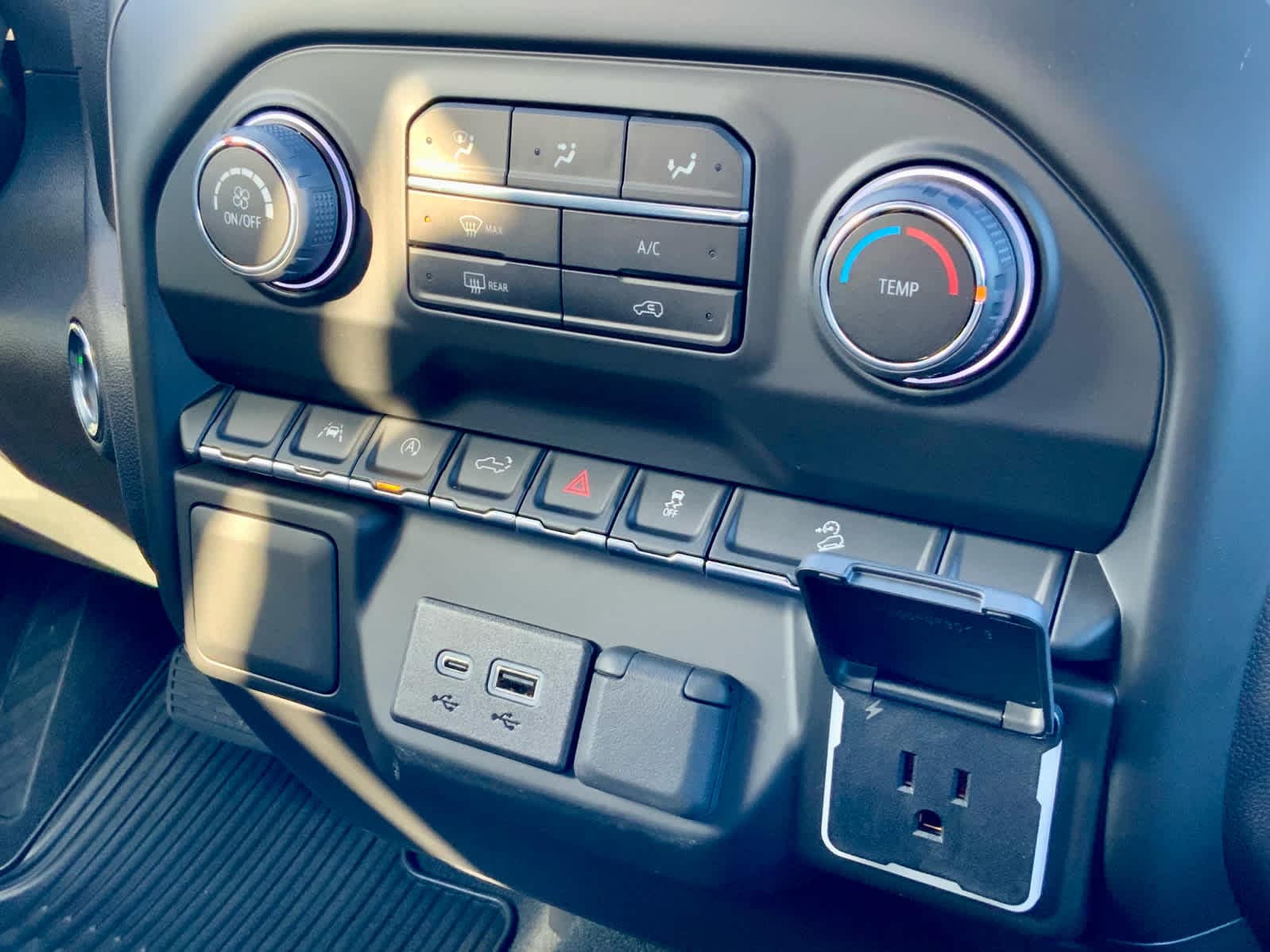 Thumbnail: 2026 Chevrolet Silverado 1500 - 51