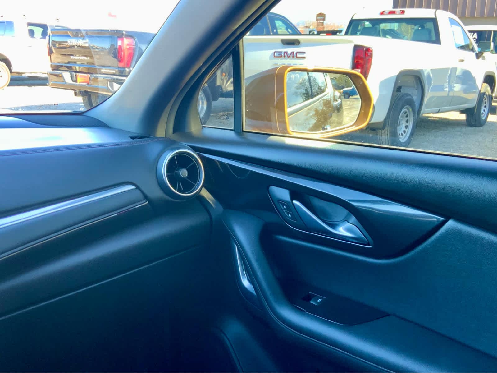 Thumbnail: 2019 Chevrolet Blazer - 34