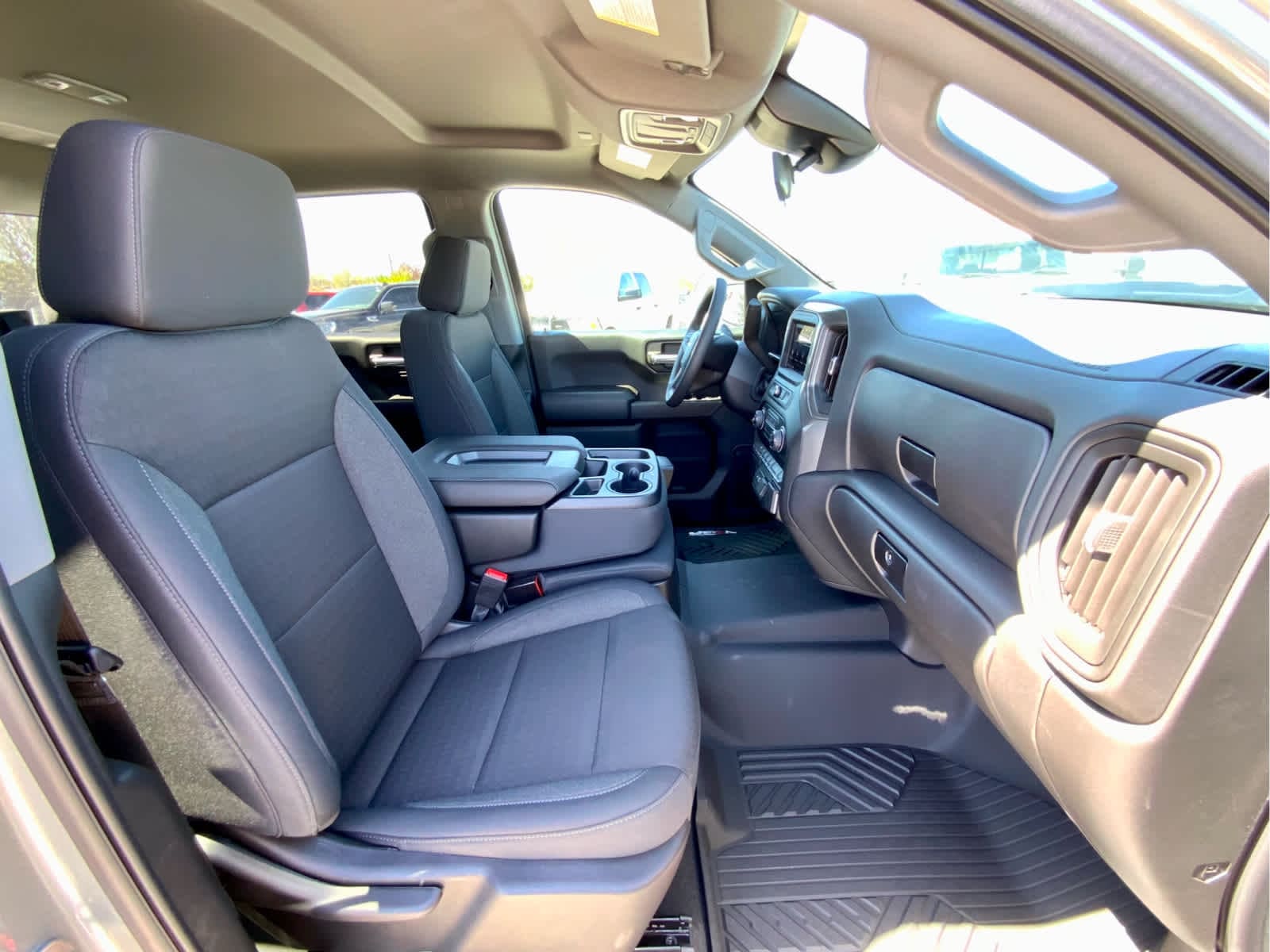 Thumbnail: 2026 Chevrolet Silverado 1500 - 24