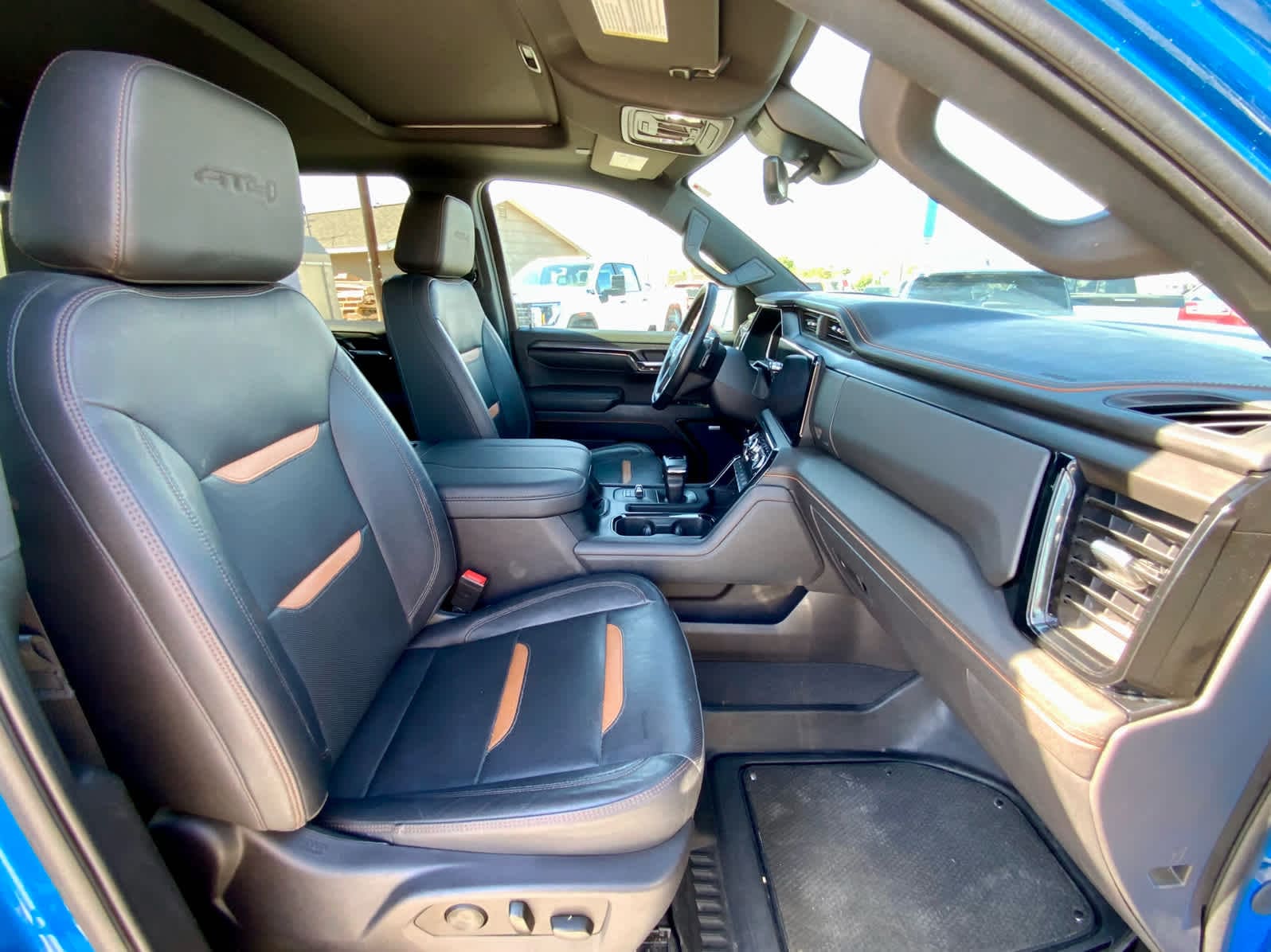 Thumbnail: 2023 GMC Sierra 1500 - 24