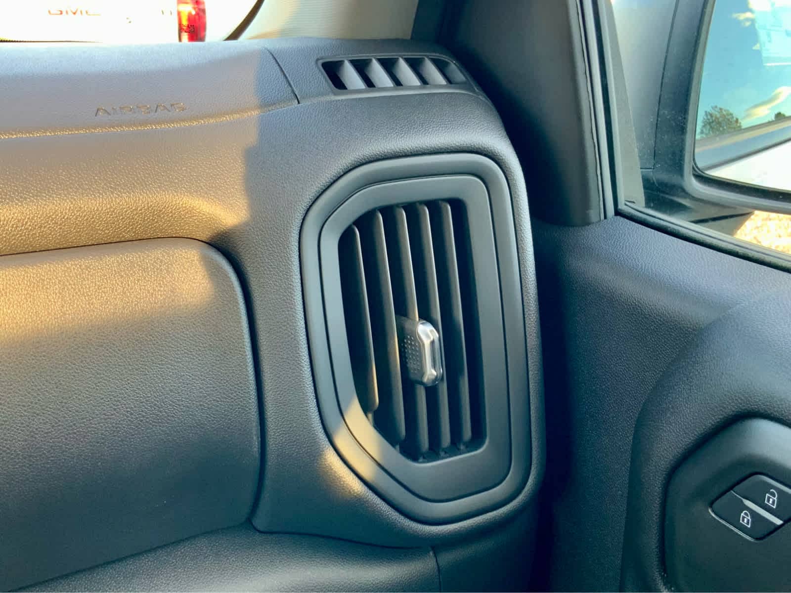 Thumbnail: 2026 Chevrolet Silverado 1500 - 40