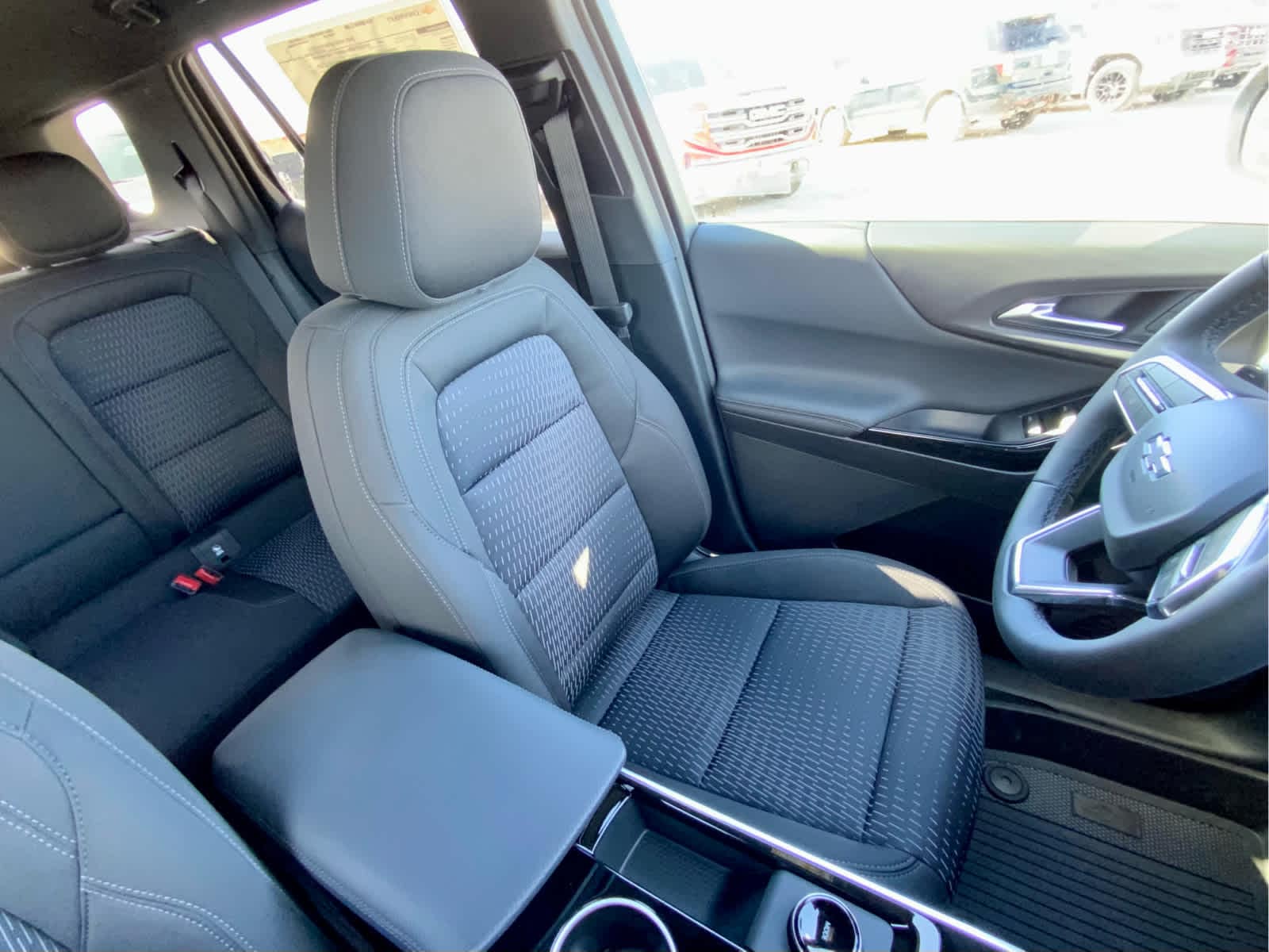 Thumbnail: 2026 Chevrolet Equinox - 29