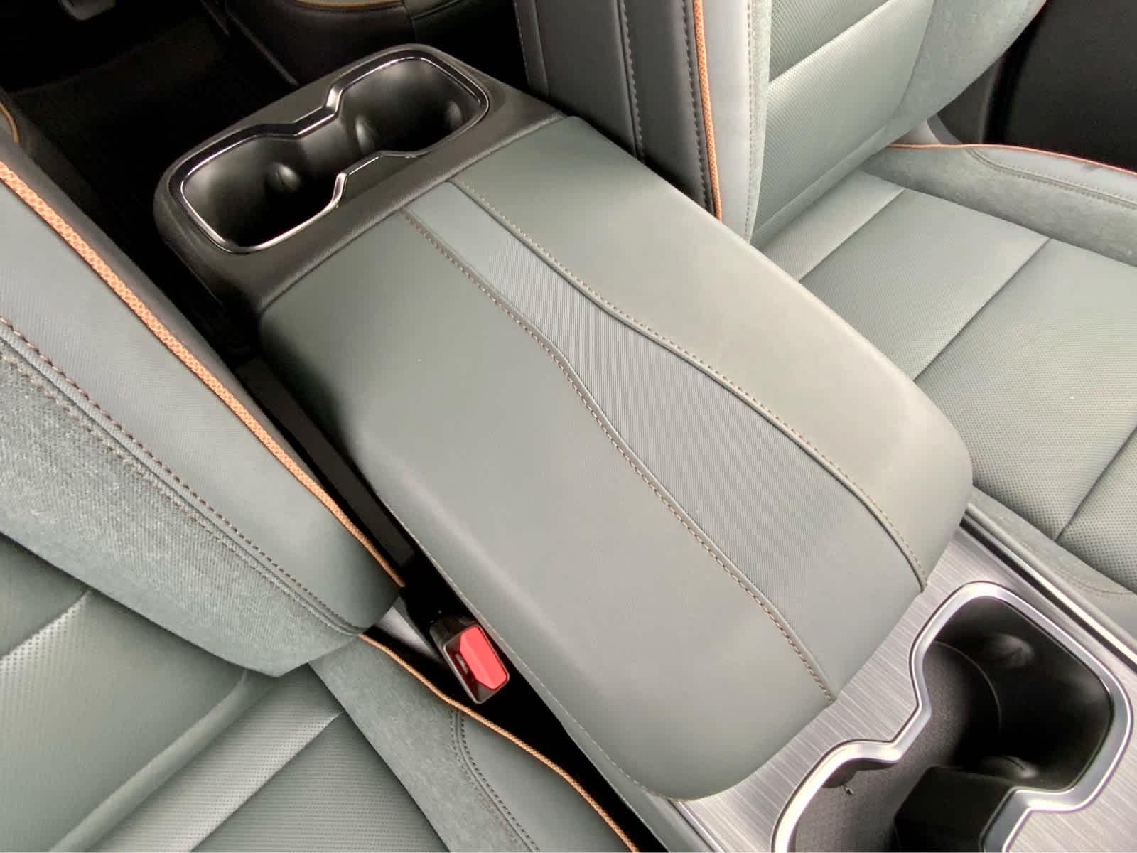 Thumbnail: 2026 GMC Acadia - 34