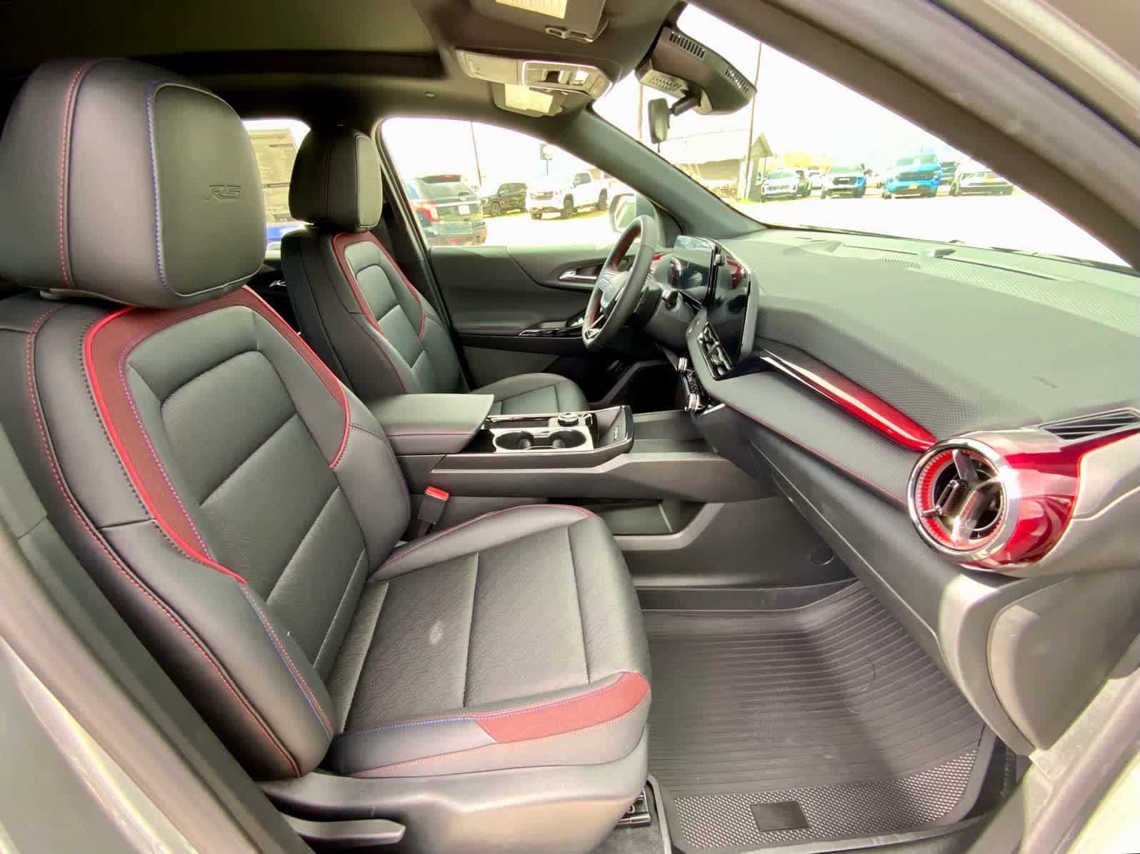 Thumbnail: 2026 Chevrolet Equinox - 23