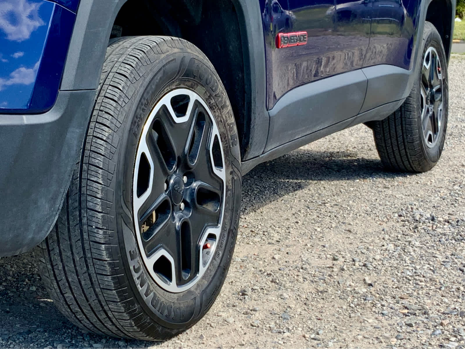 Thumbnail: 2017 Jeep Renegade - 15
