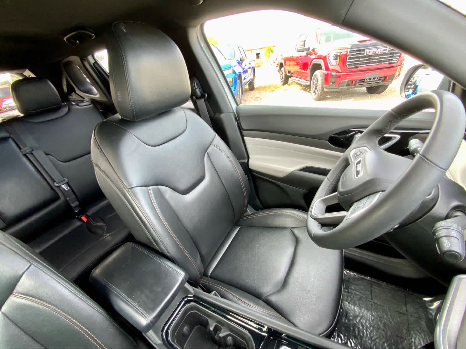 Thumbnail: 2023 Jeep Compass - 31