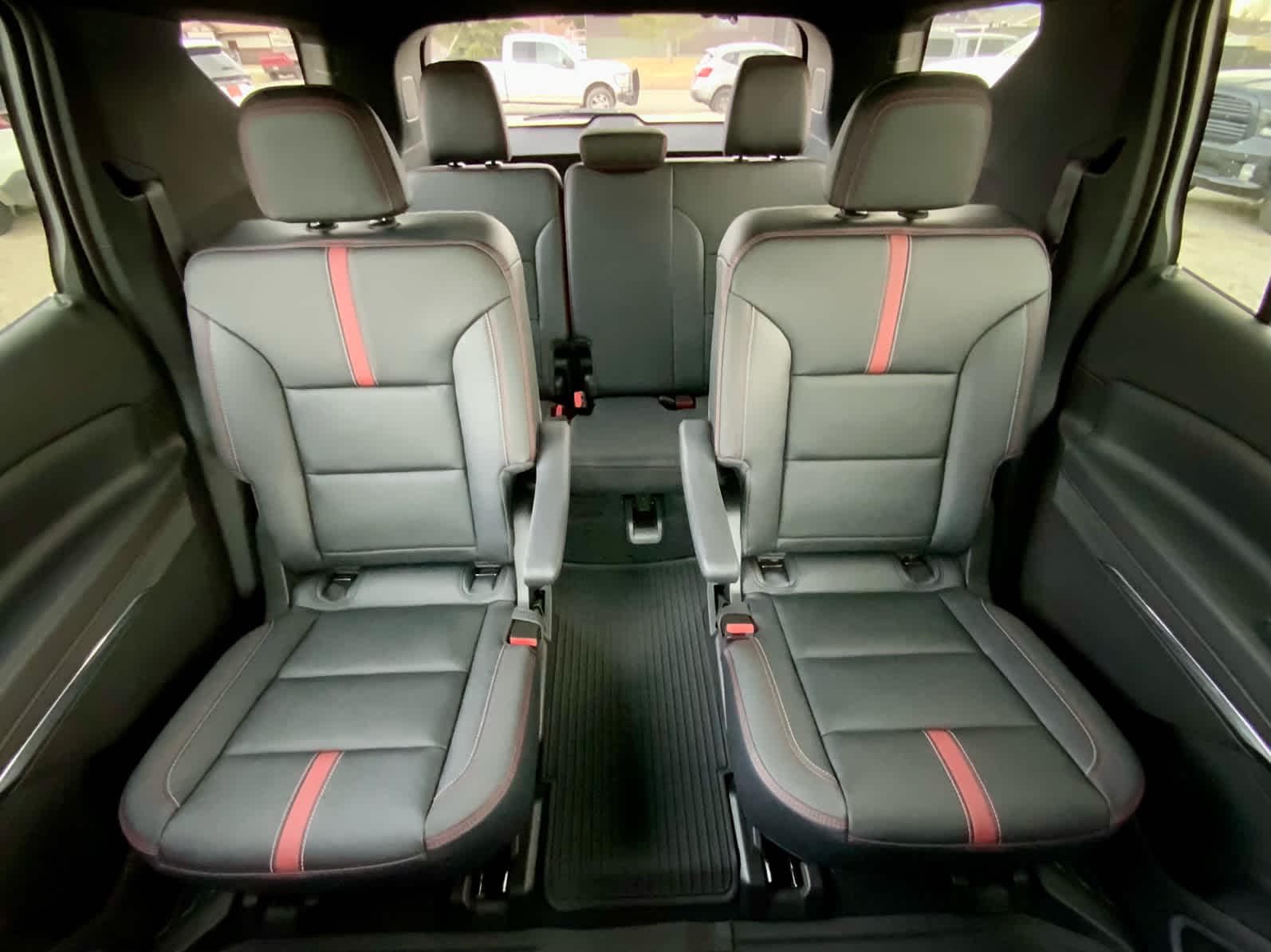 Thumbnail: 2026 Chevrolet Traverse - 34