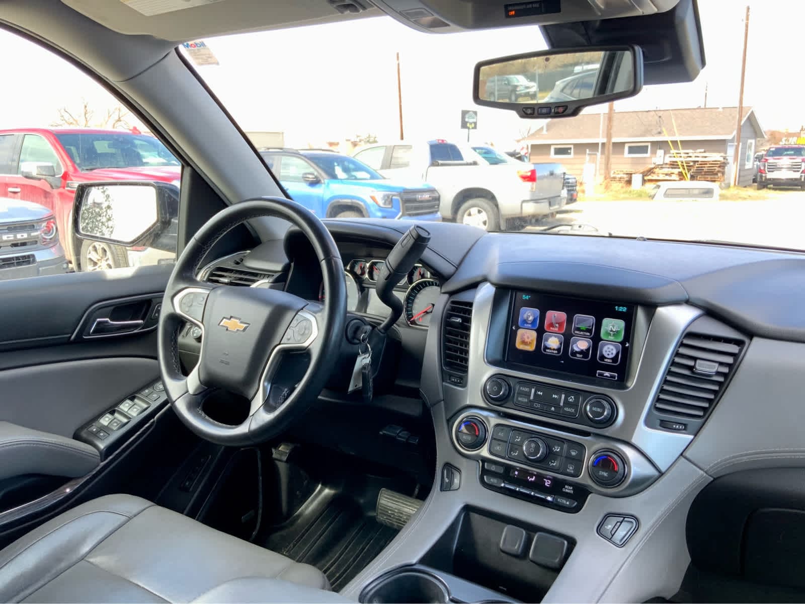 Thumbnail: 2017 Chevrolet Suburban - 37