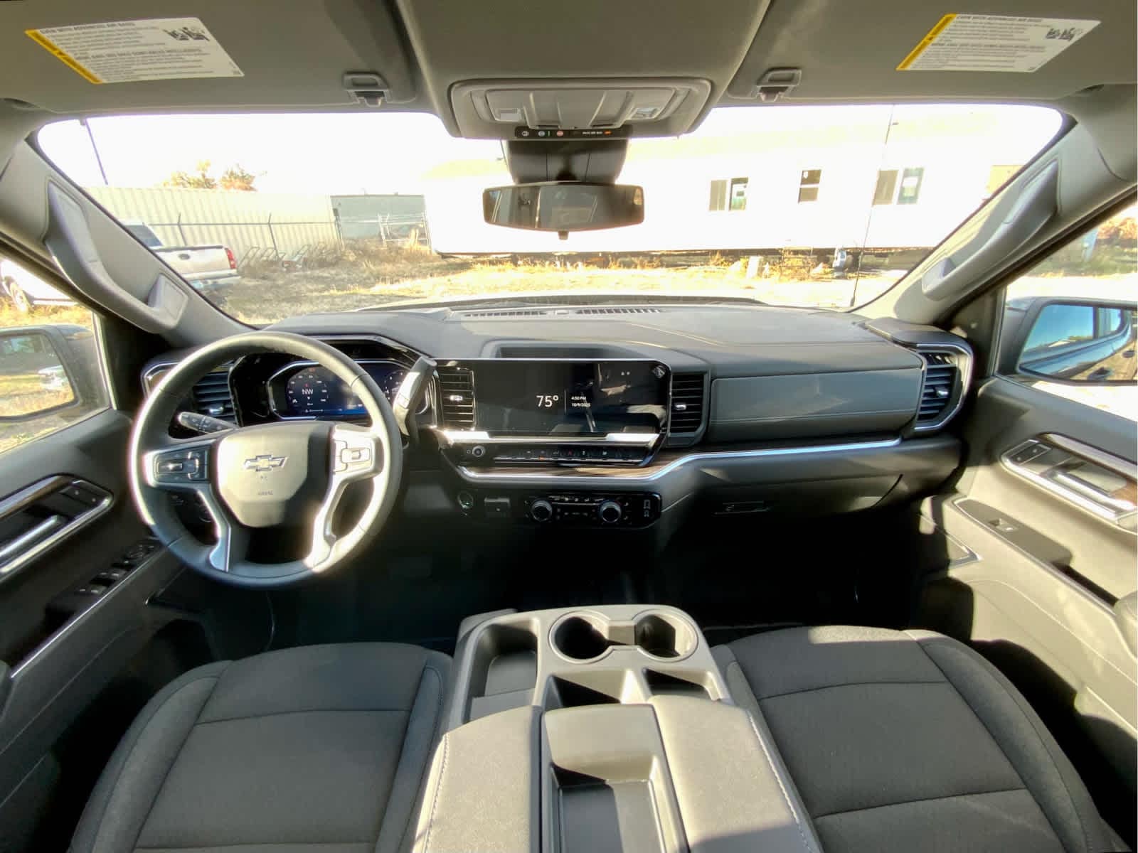 Thumbnail: 2026 Chevrolet Silverado 1500 - 36