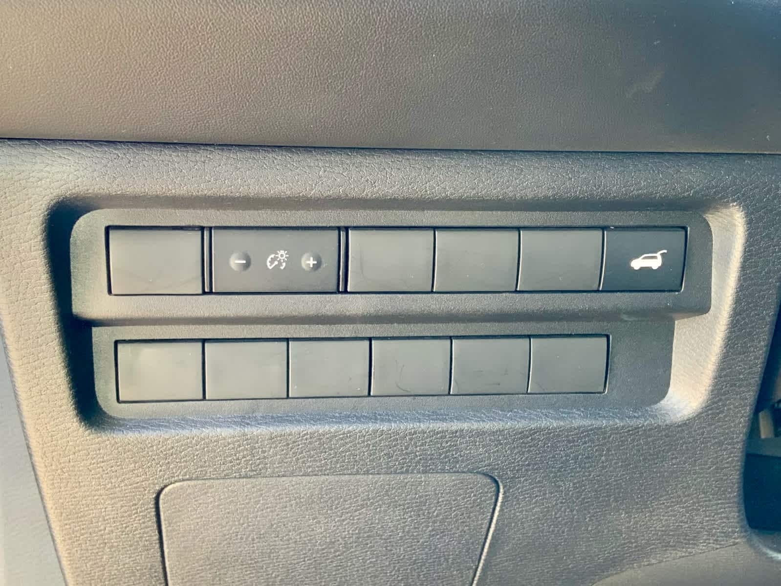 Thumbnail: 2024 Mitsubishi Outlander - 47