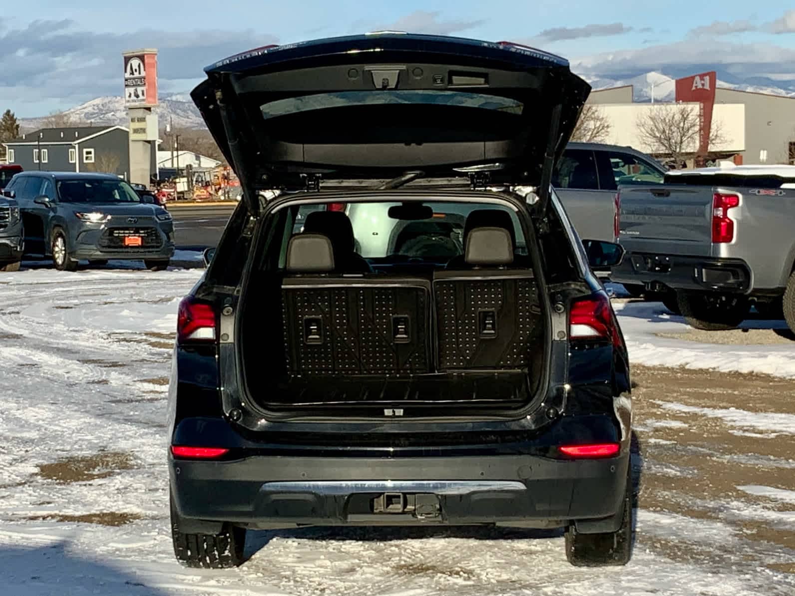 Thumbnail: 2022 Chevrolet Equinox - 15