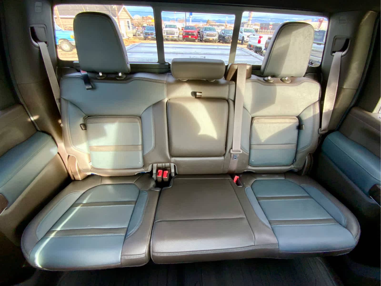 Thumbnail: 2023 GMC Sierra 3500 - 30