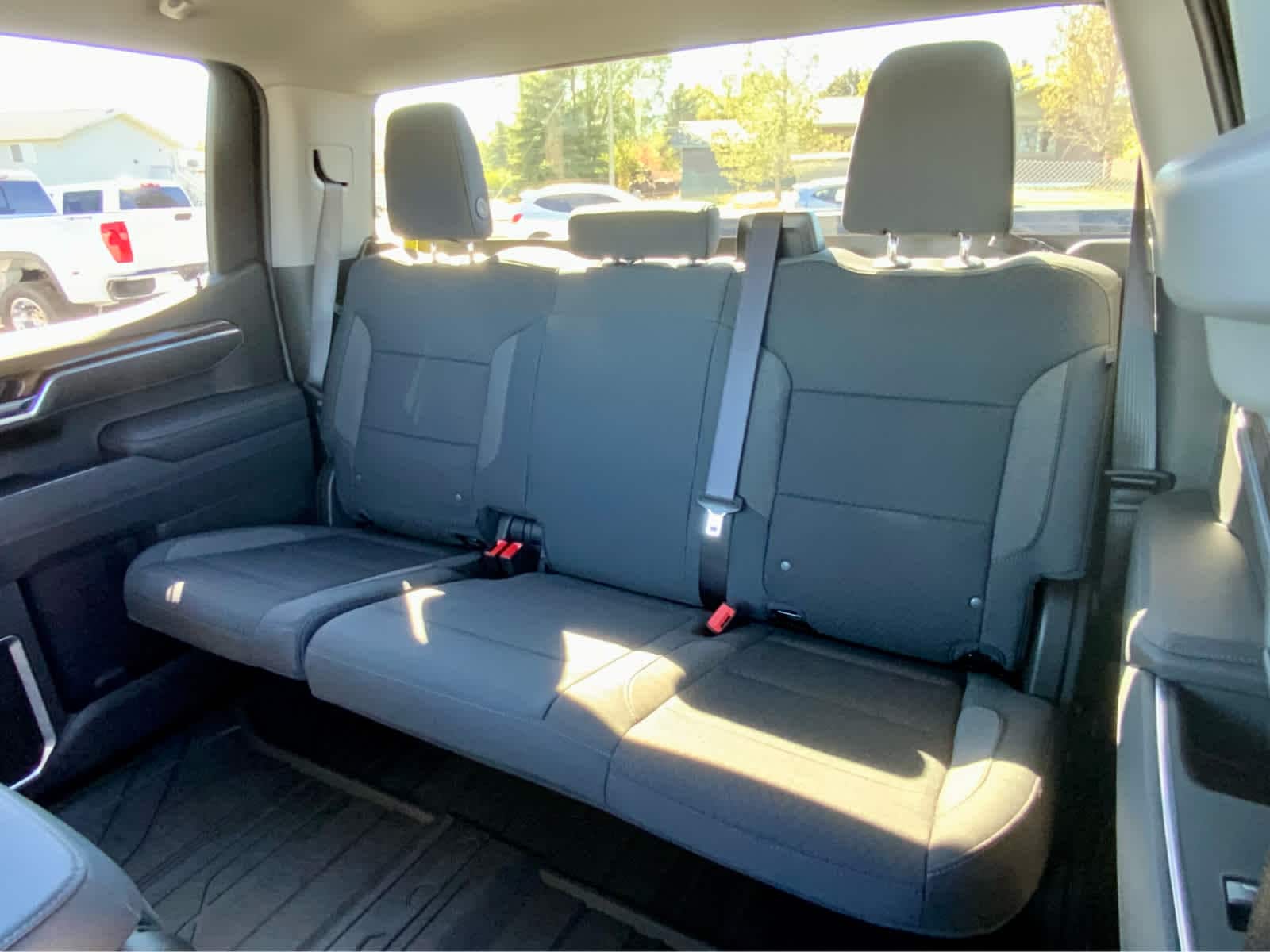 Thumbnail: 2026 Chevrolet Silverado 1500 - 31