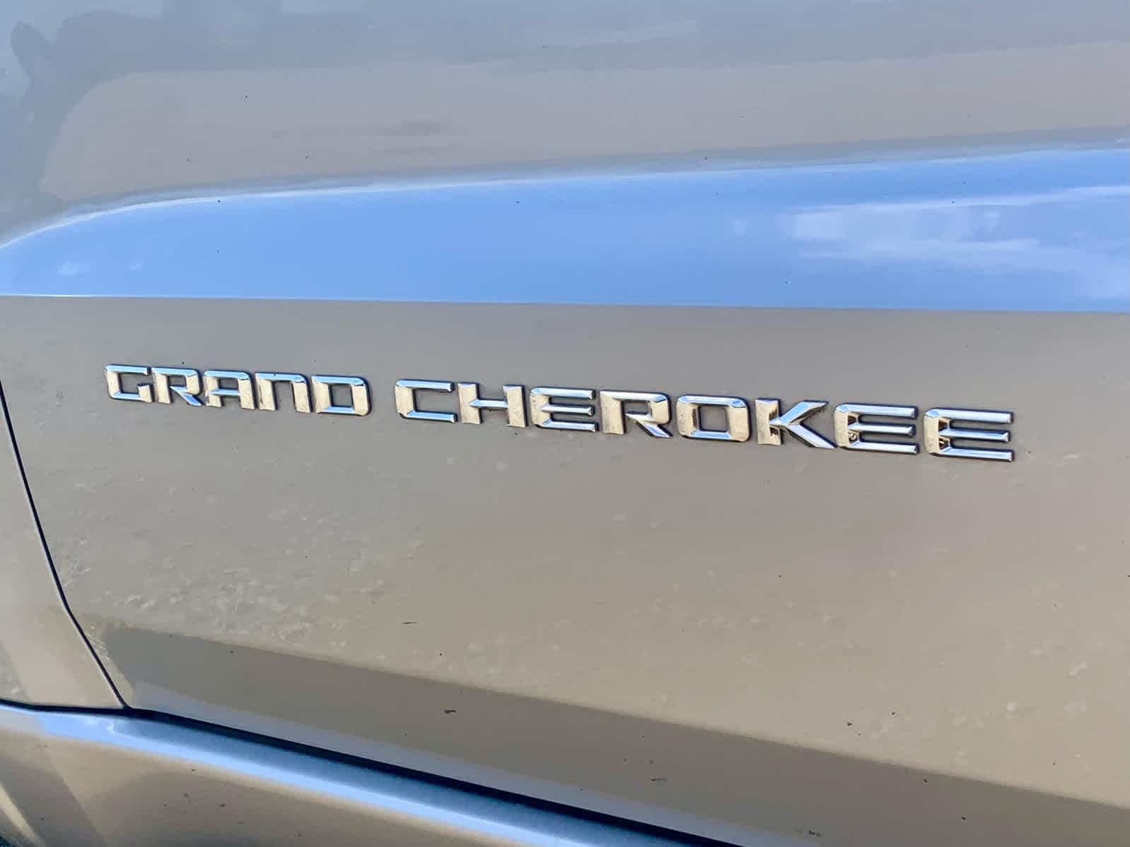 Thumbnail: 2015 Jeep Grand Cherokee - 18