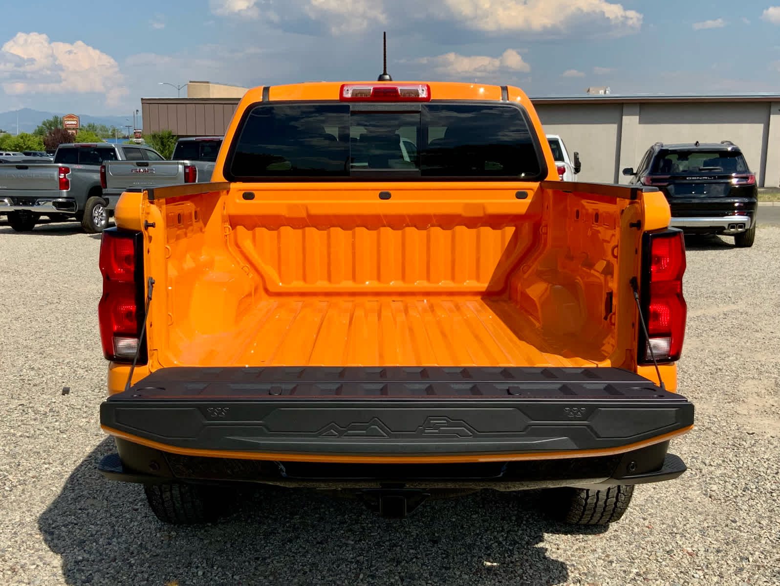 Thumbnail: 2026 Chevrolet Colorado - 19