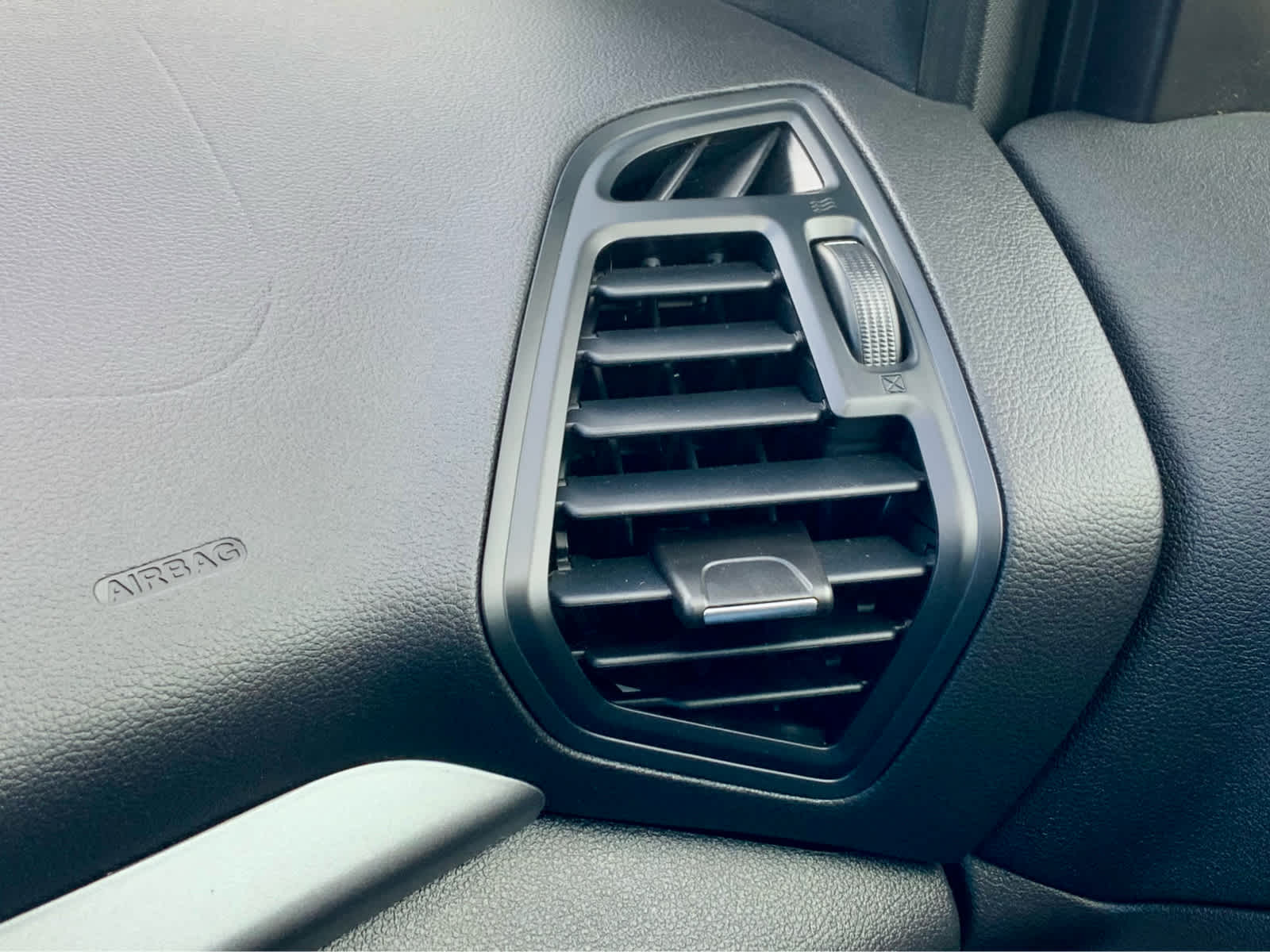 Thumbnail: 2018 Ford Escape - 46