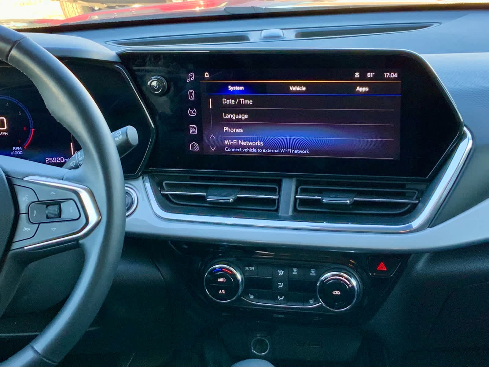 Thumbnail: 2025 Chevrolet Trax - 37