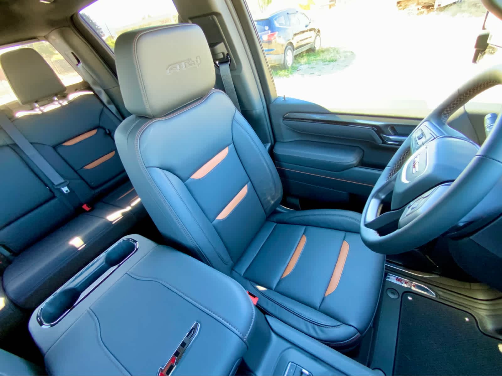 Thumbnail: 2026 GMC Sierra 2500 - 35