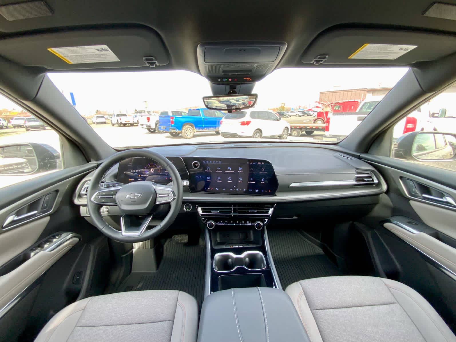 Thumbnail: 2026 Chevrolet Traverse - 31