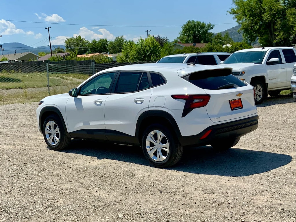 New 2026 Chevrolet Trax LS SUV