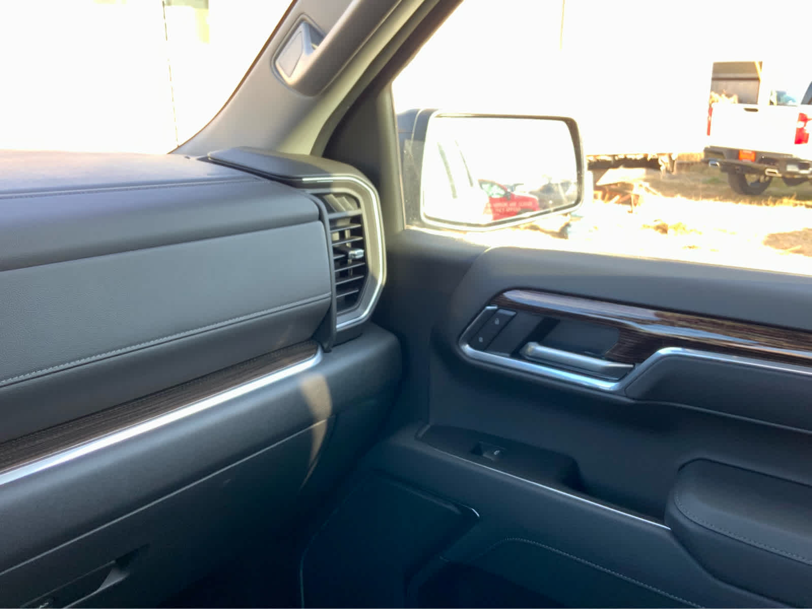 Thumbnail: 2026 GMC Sierra 1500 - 39