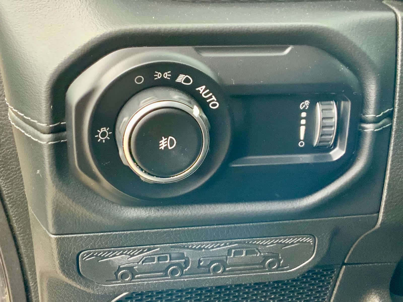 Thumbnail: 2024 Jeep Wrangler - 45