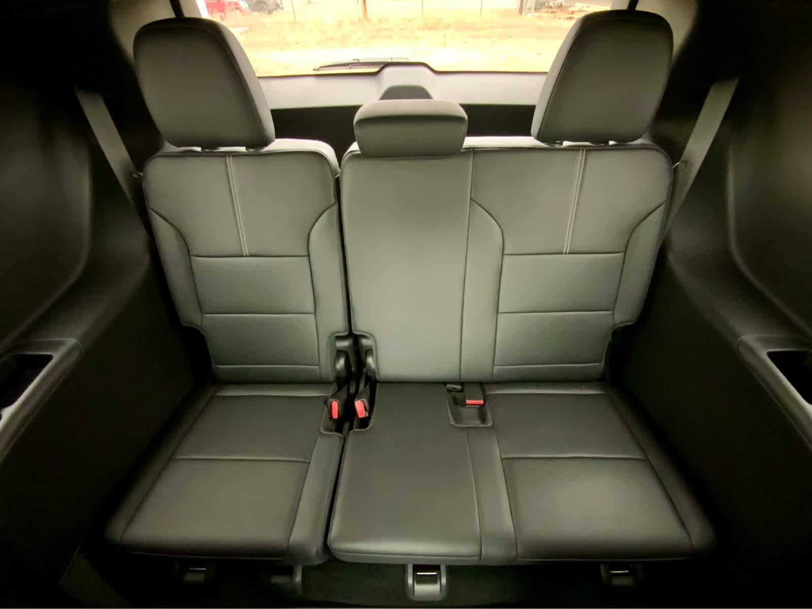 Thumbnail: 2026 GMC Acadia - 32