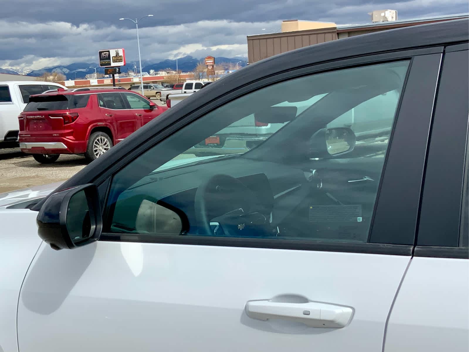 Thumbnail: 2026 Chevrolet Equinox - 11