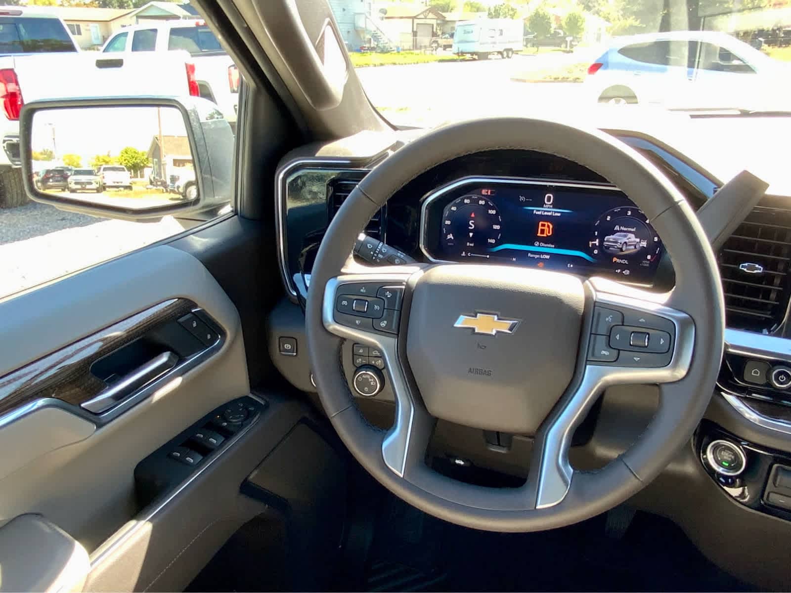 Thumbnail: 2026 Chevrolet Silverado 1500 - 44